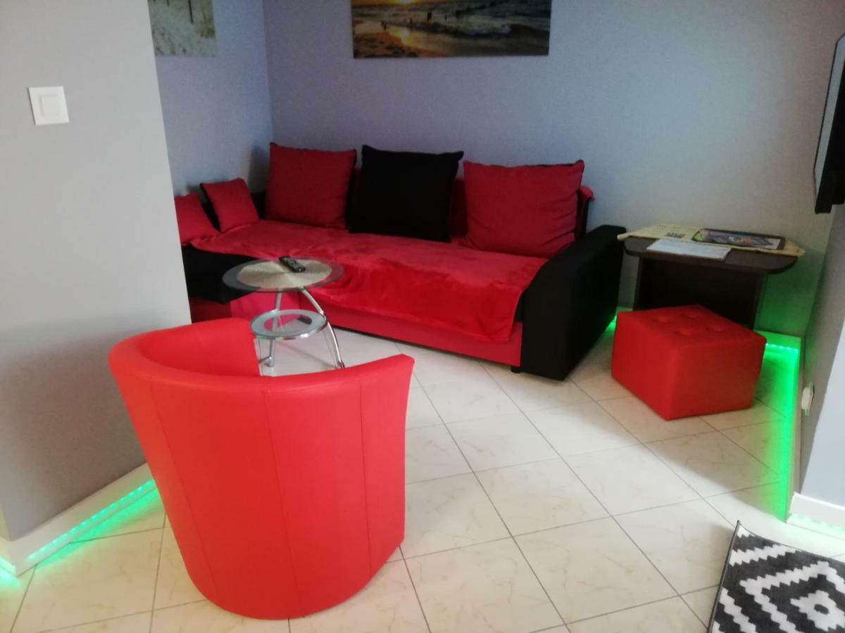 Apartament 302 Kiky Apartment